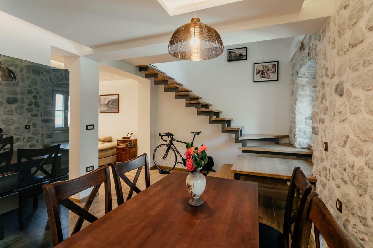 Magnolia Apartment โกตอร์ ภายนอก รูปภาพ